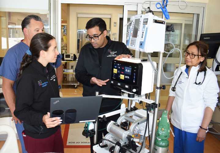 Long Island man survives near-fatal lung injury with specialized ECMO therapy at Northwell hospital