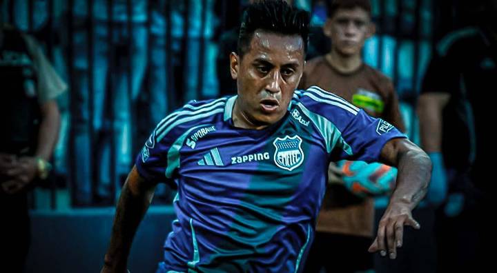 Emelec confirma salida de Christian Cueva y anuncia su nuevo destino para el 2026: "Contrato"