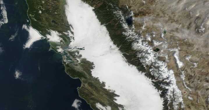 Before-and-after images from space: Tule fog smothers a huge swath of California