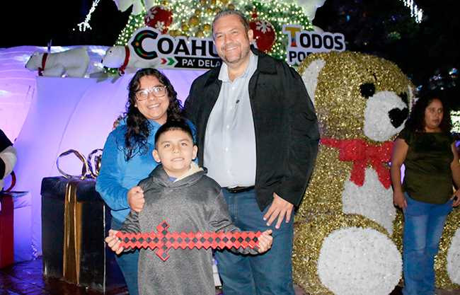 Plaza Principal de Ramos Arizpe, un espacio para disfrutar en familia durante toda la temporada navideña