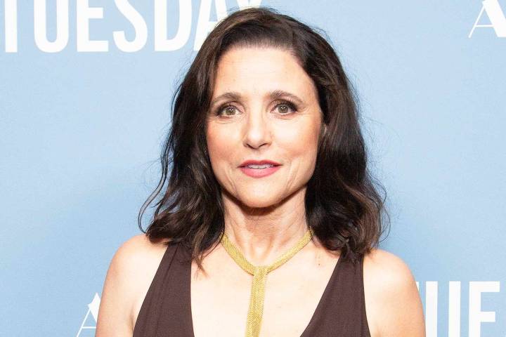Julia Louis-Dreyfus Felt ‘Backed Into a Corner’ to Reveal Breast Cancer Diagnosis