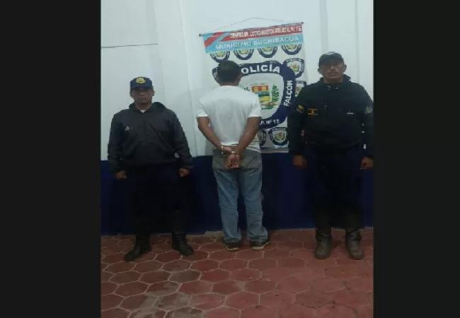 Profesor acosaba sexualmente a cuatro estudiantes en Falcón