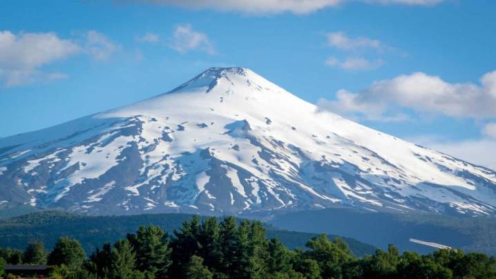 Cómo llegar al Volcán Villarrica: guía para visitar uno de los lugares turísticos más emblemáticos en Chile