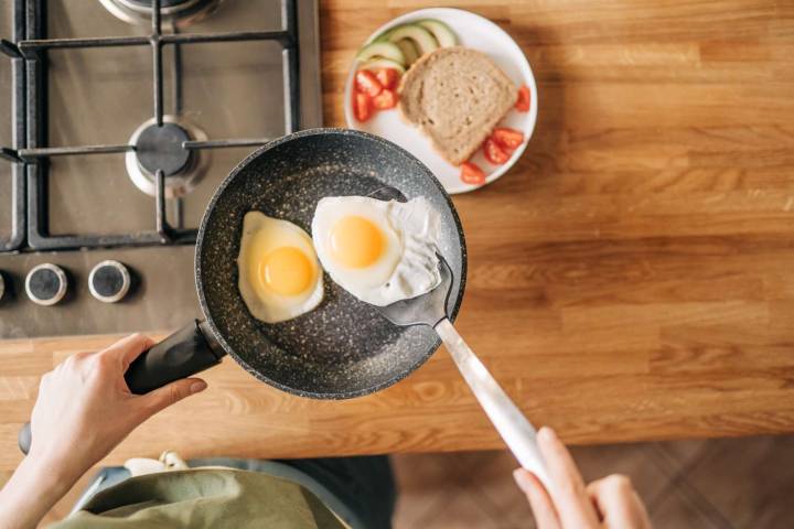 What Happens to Your Cholesterol When You Eat Eggs Regularly