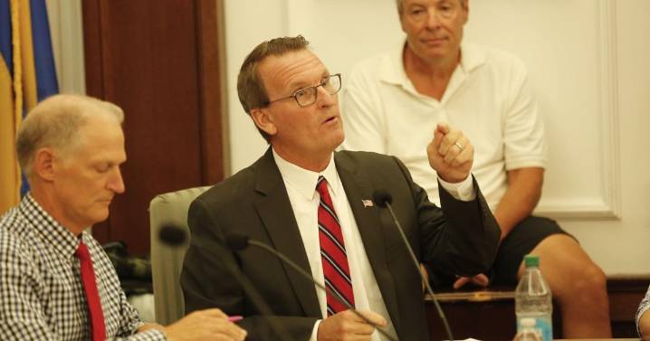 Ocean City Mayor Jay Gillian announces bankruptcy