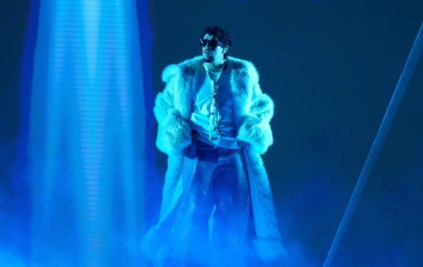 Bad Bunny supera a Taylor Swift como el artista más escuchado