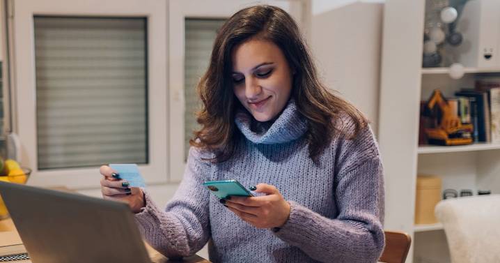 Lloyds Bank is giving away free £200 payments to these customers