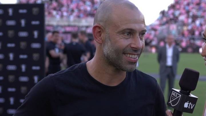 Del alocado festejo a su sinceridad brutal: Javier Mascherano sumó su primer título como DT