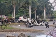 Vehículo de la Guardia Nacional vuelca tras supuesta persecución en Puerto Vallarta, Jalisco