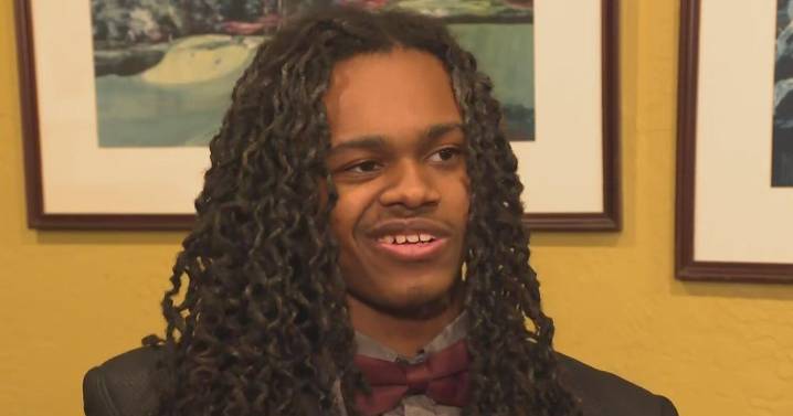 Pittsburgh-area mayors, U.S. Steel honor 15-year-old who helped neighbor from house fire