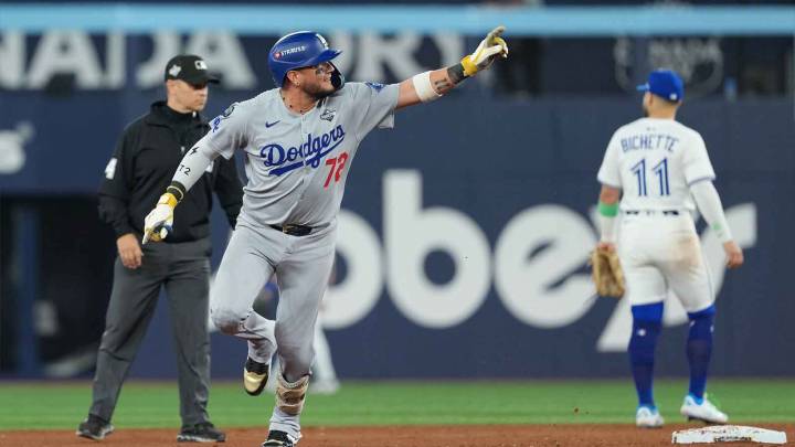 Dodgers news: World Series hero Miguel Rojas re-signs with LA for final MLB season