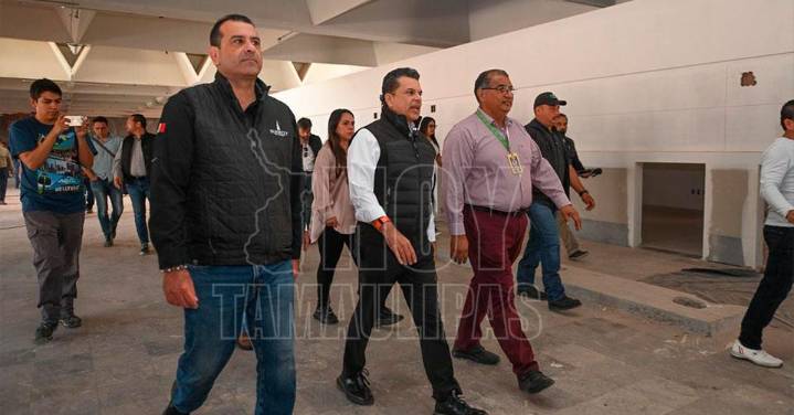 Supervisa Lalo Gatt?s avance de remodelaci?n de central de autobuses de Victoria