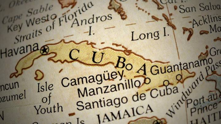 Cuba sentences former minister to life in prison for espionage and corruption