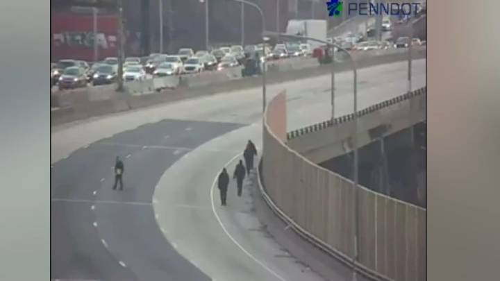 Man shot on I-95 in South Philly on Saturday night, police say – NBC10 Philadelphia