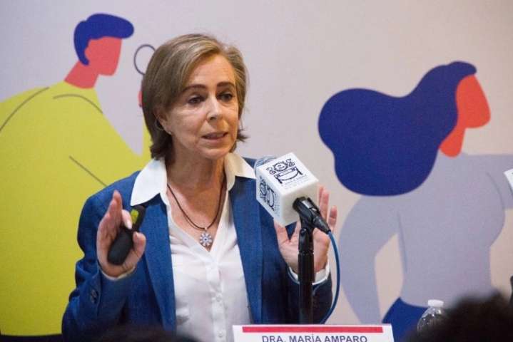 Van contra dos ex funcionarios de Pemex por avalar pensión a Casar