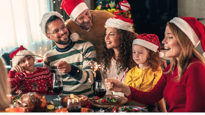 Cómo disfrutar diciembre sin excesos: nutricionista da claves para mantener el equilibrio en Navidad y fin de año