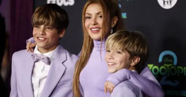 Shakira canta 'Acróstico' con sus hijos en concierto en Argentina