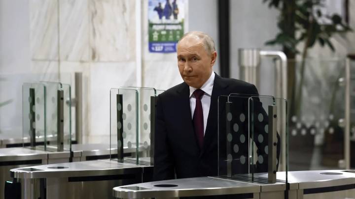 Putin rechaza las propuestas de Europa para paz en Ucrania antes de su reunión con el enviado de Trump