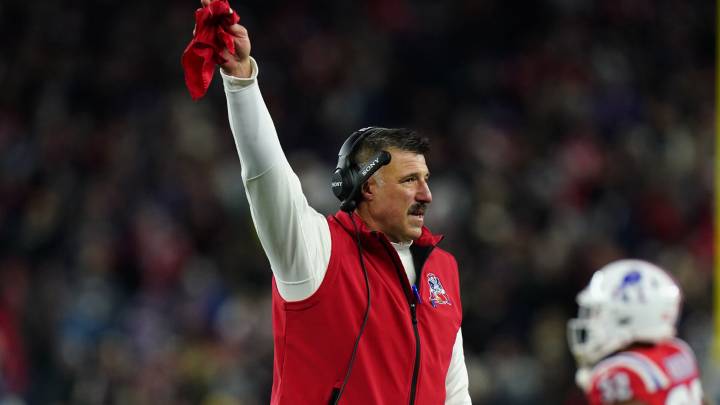 Mike Vrabel Issues Message Before Making Big Appearance Change