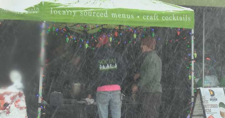 Rockford vendors face challenges during snowy Stroll on State