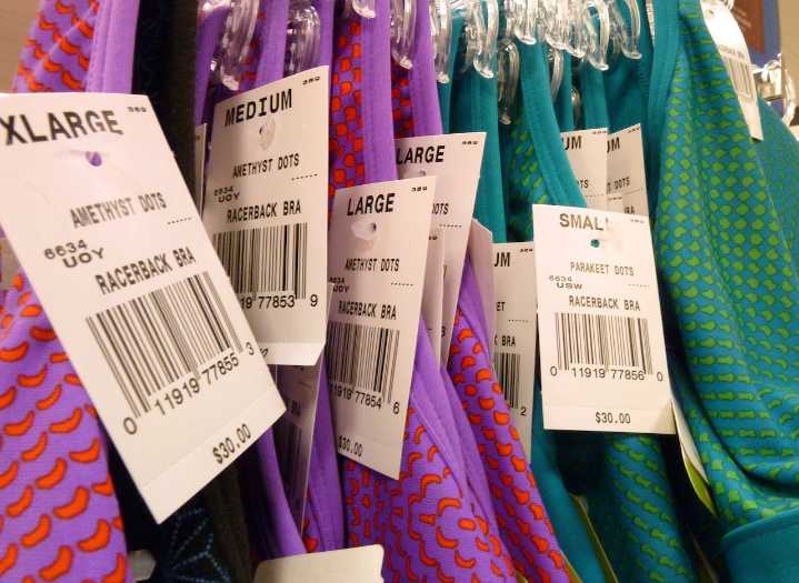 Major retail CEO announces plans to step down next year