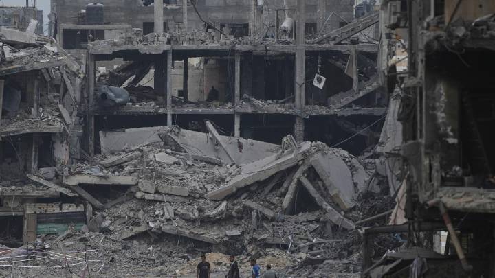 Hamas ‘will be disarmed’, says Israel as group signals openness to weapons freeze