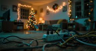 Navidad: alertan incremento de cortocircuitos y sobrecargas eléctricas en el hogar