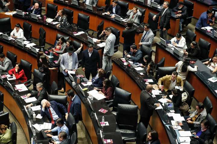 Senado avala en lo general y particular reforma que prohíbe producción y venta de vapeadores