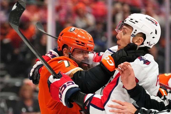 Ducks snap Capitals’ 6-game winning streak with 4-3 shootout victory on goals by Terry, McTavish