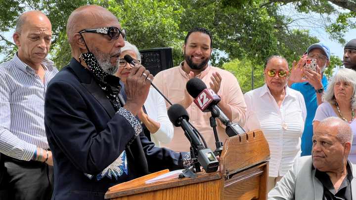 New Bedford mourns passing of lead singer of Tavares brothers group