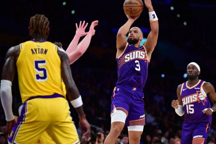 Deadspin | Dillon Brooks pours in 33 as Suns halt Lakers' 7-game winning streak