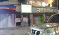 Aseguran bar Benny’s tras cateo en Chetumal