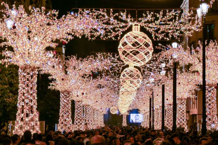 El alcalde de Sevilla y la Policía Local se declaran la guerra a las puertas de la Navidad