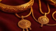 Gold Prices Flat Today, December 5: Check 24K & 22K Rates In Delhi, Mumbai & Other Cities