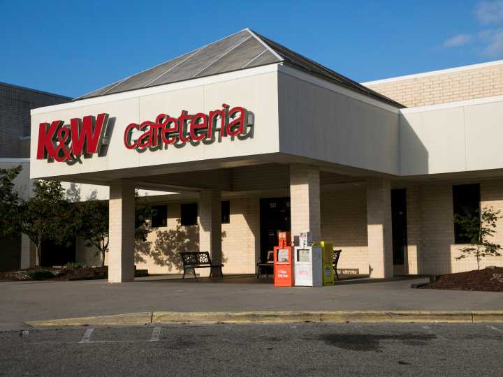 Restaurant chain K&W Cafeteria abruptly closes all its locations after 88