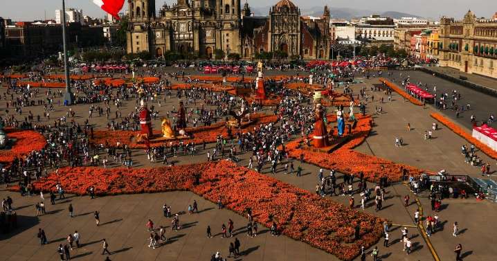 Tres tiempos, una misma pregunta: ¿cómo se reinventa una sociedad cuando todo cambia?