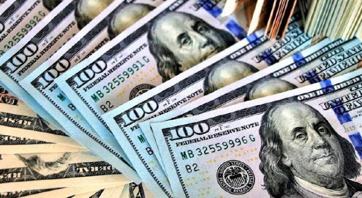 Dólar inició la semana a la baja en ventanillas; así cotizó hoy