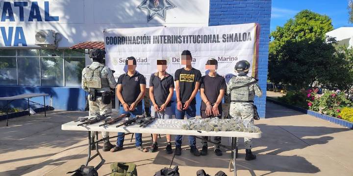 Cocaína, marihuana, armas largas y cuatro detenidos: el saldo de una revisión en Las Coloradas de Culiacán