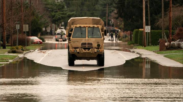 Flood-Stricken Towns in Washington State Brace for Potential Levee Failures