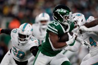 Dolphins-Jets prop bets: Breece Hall, De'Von Achane