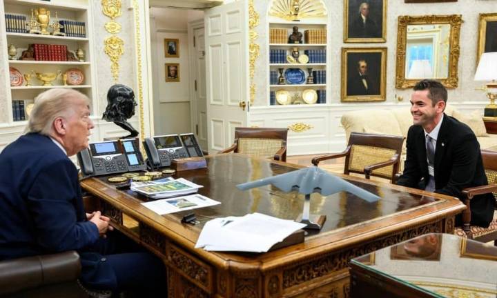 Nominado de Trump a dirigir la NASA urge al Senado que lo confirme antes de misión lunar