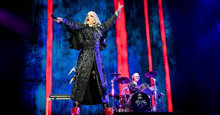 Shirley Manson to perform with Garbage at Edinburgh Castle in 'last headline show'