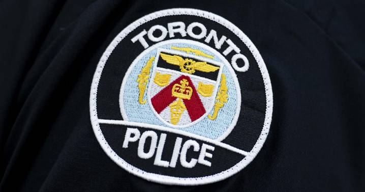 Three held at gunpoint in Etobicoke home invasion, kidnapping