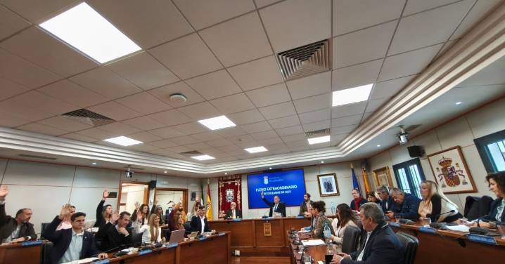 Benalmádena aprueba el presupuesto para 2026 con la oposición en contra