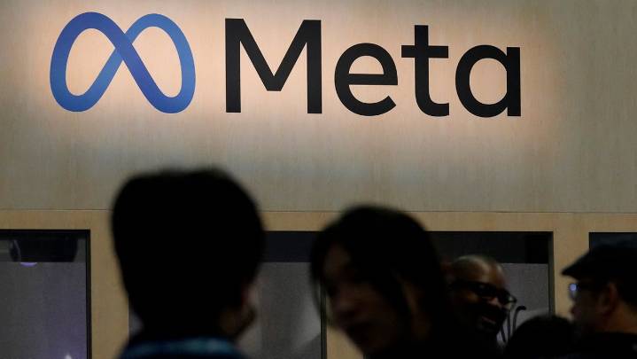 Lawsuit alleges Meta designed apps to be addictive to kids