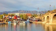 Rennea Thompson of California dies after falling into Lake Havasu