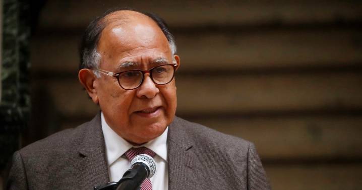 Corte Suprema suspende por dos meses al ministro Diego Simpertigue en medio de vinculaciones con la trama bielorrusa