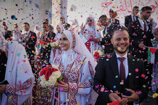 Una boda masiva en Gaza celebra la nueva vida tras años de guerra y tragedia