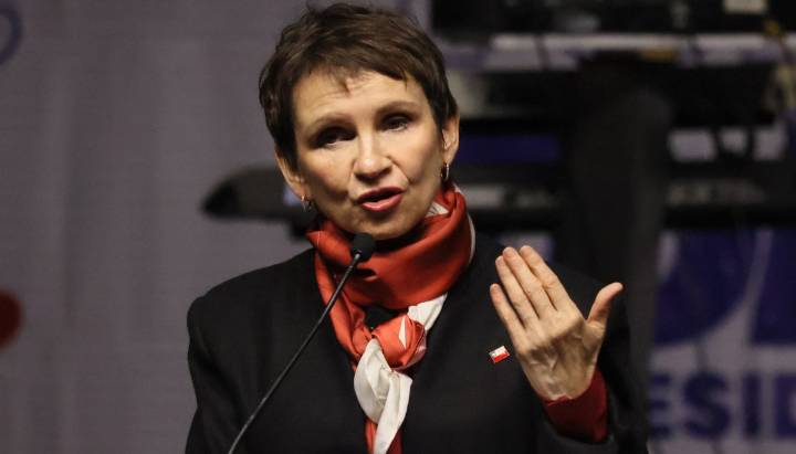 Tohá dice que teme que un eventual gobierno de Kast sea como los de "Orbán, Trump, Milei o Bolsonaro"