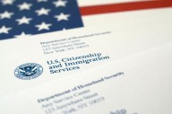 USCIS reduce duración de permisos de trabajo para solicitantes de asilo y otros migrantes